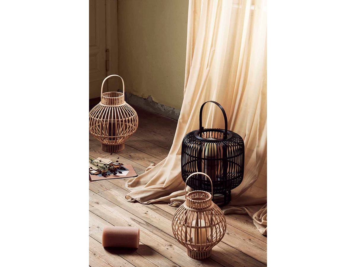 Globus Lantern