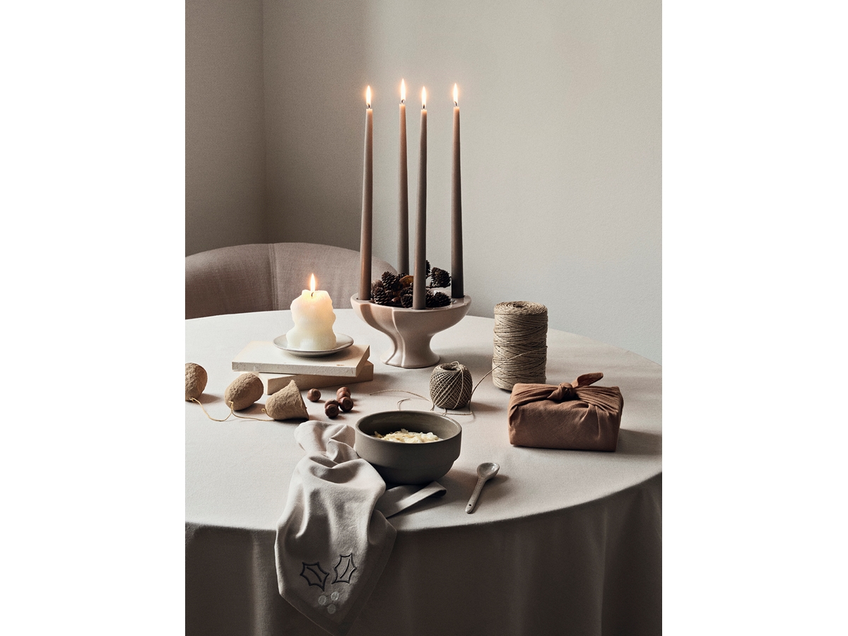 Leda Candle Holder