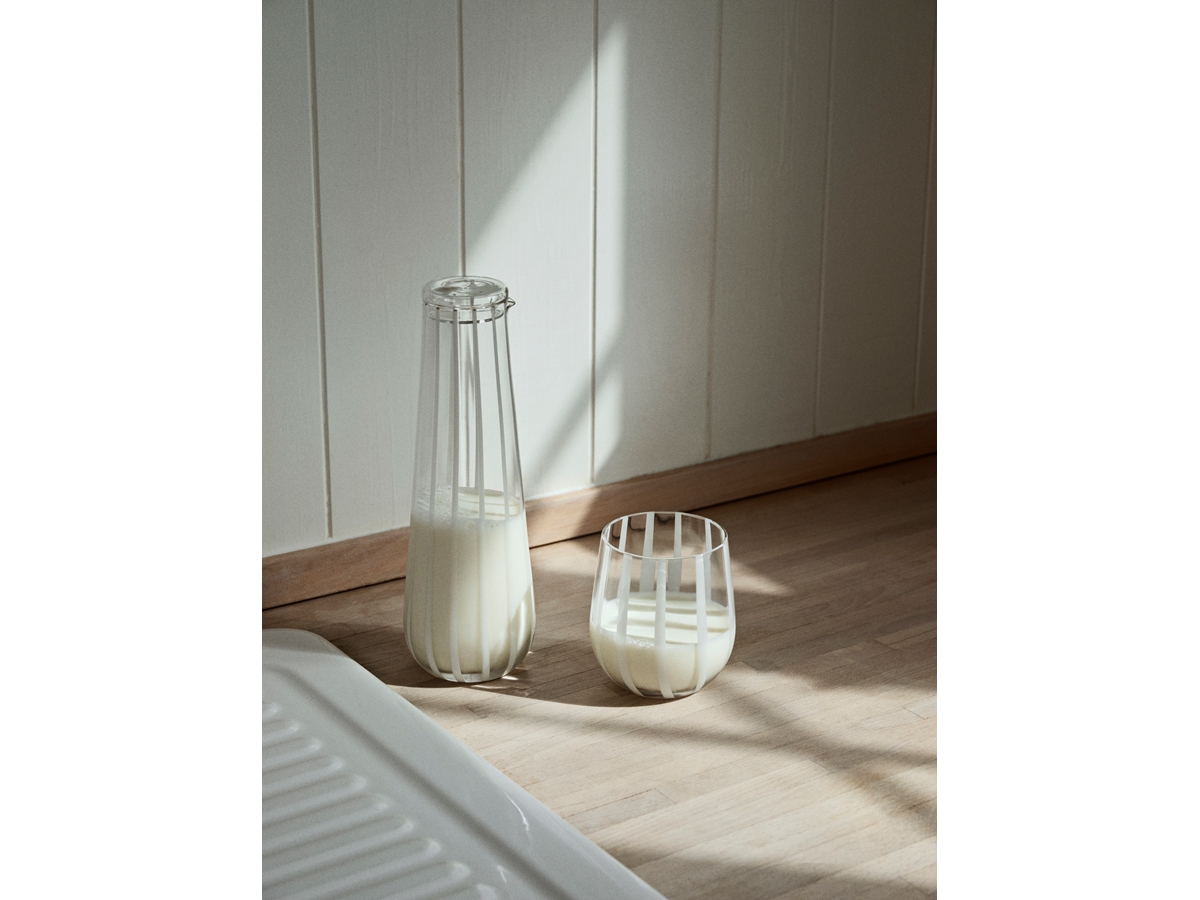 Stripe Carafe avec couvercle